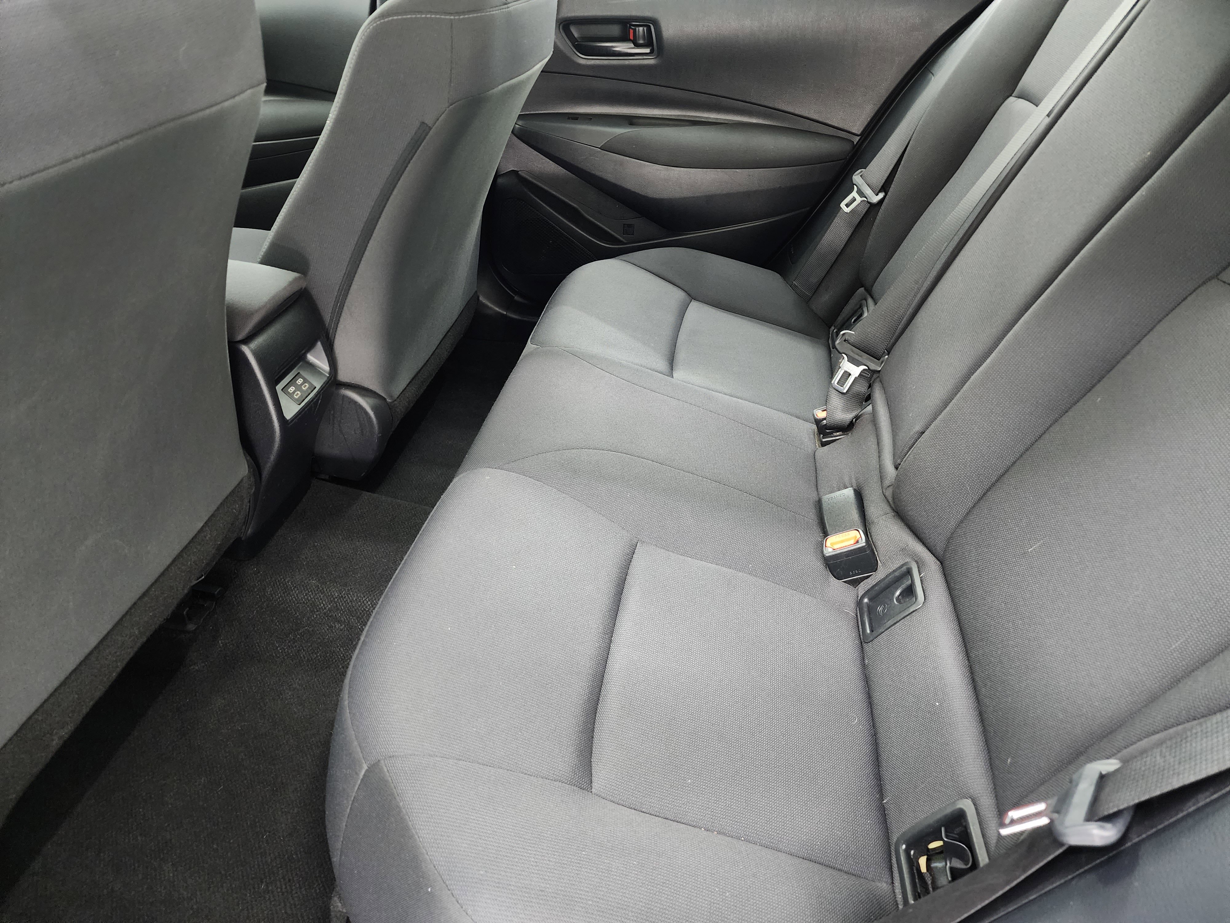 Used 2024 Toyota Corolla LE image 31