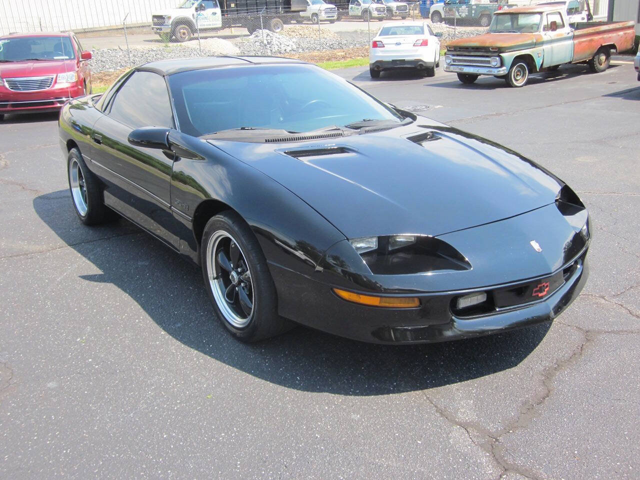 Used 1996 Chevrolet Camaro Z28 RWD image 4