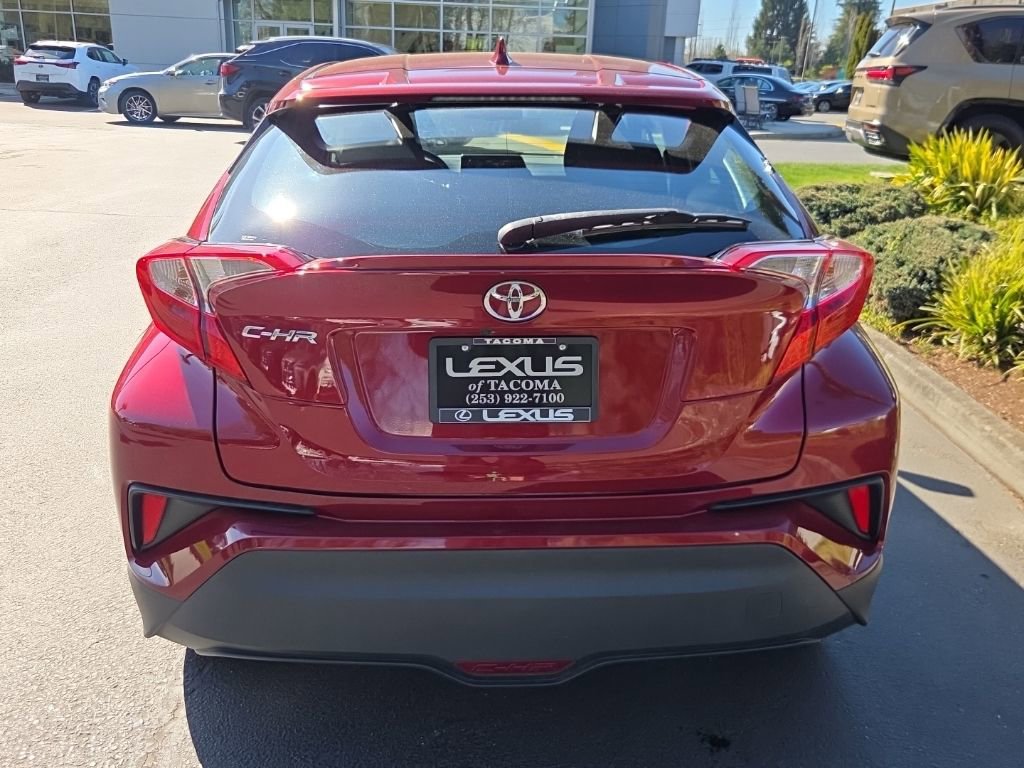 Used 2018 Toyota C-HR XLE image 6
