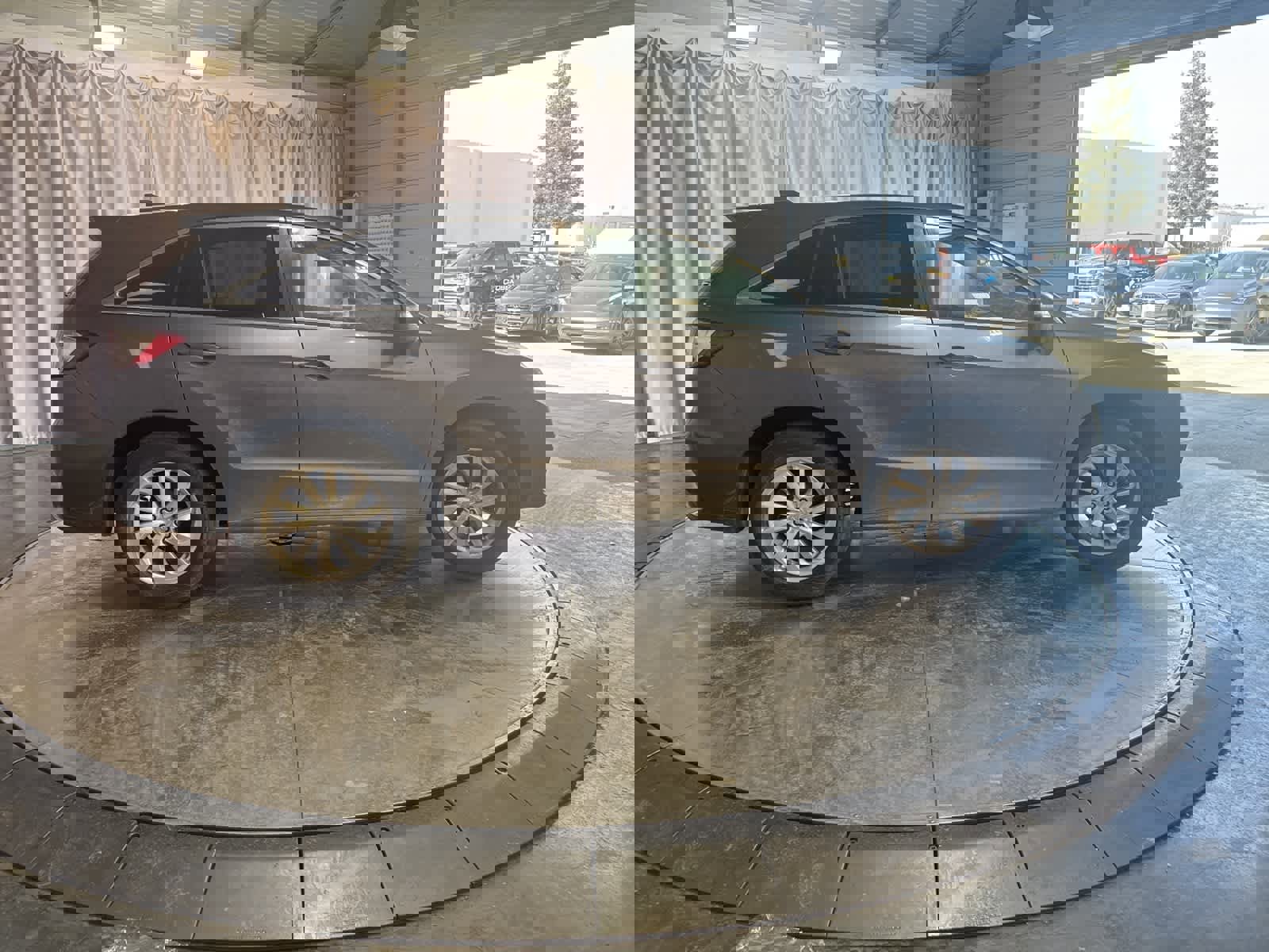 Used 2018 Acura RDX w/ Tech & AcuraWatch Plus Pkg image 4