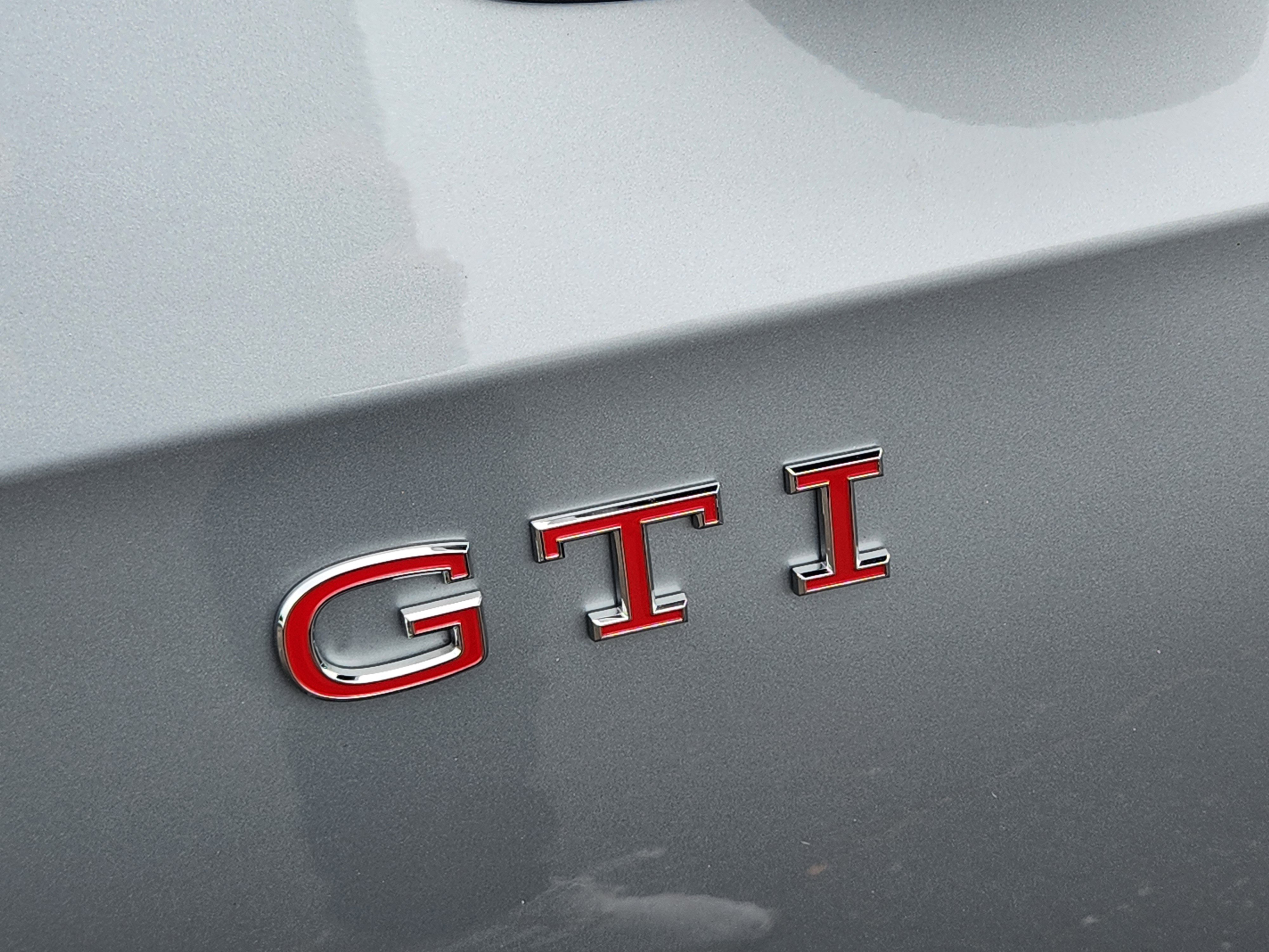 New 2025 Volkswagen Golf SE image 23