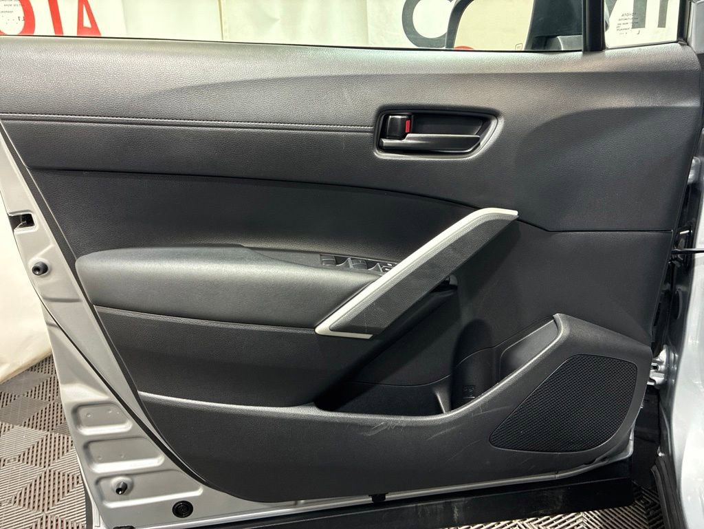 Used 2025 Toyota Corolla Cross AWD Hybrid image 20