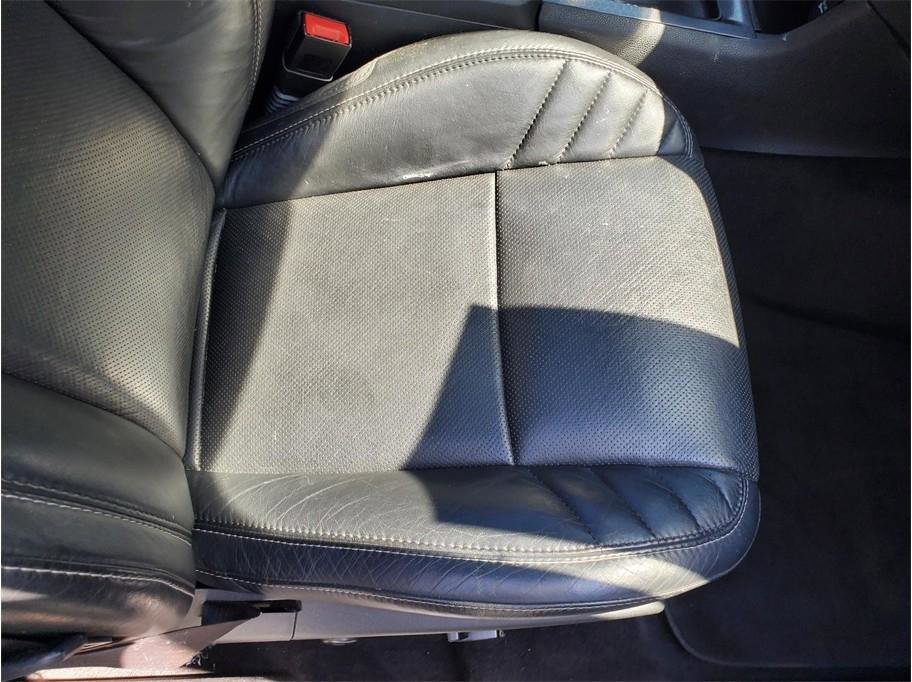Used 2016 Dodge Charger SRT w/ Harman/Kardon Audio Group RWD image 41