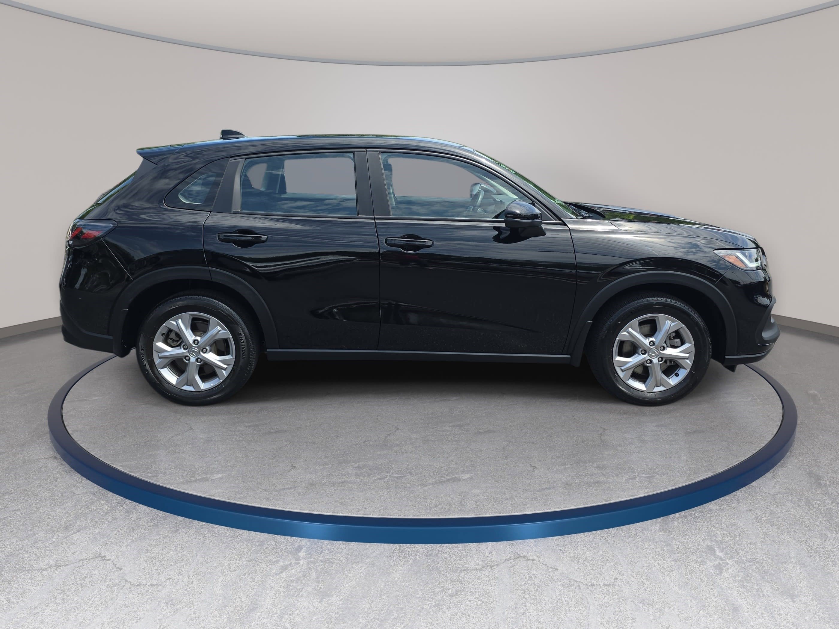 Used 2024 Honda HR-V LX image 4