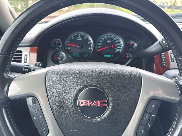 Used 2013 GMC Sierra 2500 SLT w/ Suspension Package, Off-Road AWD/4WD image 11