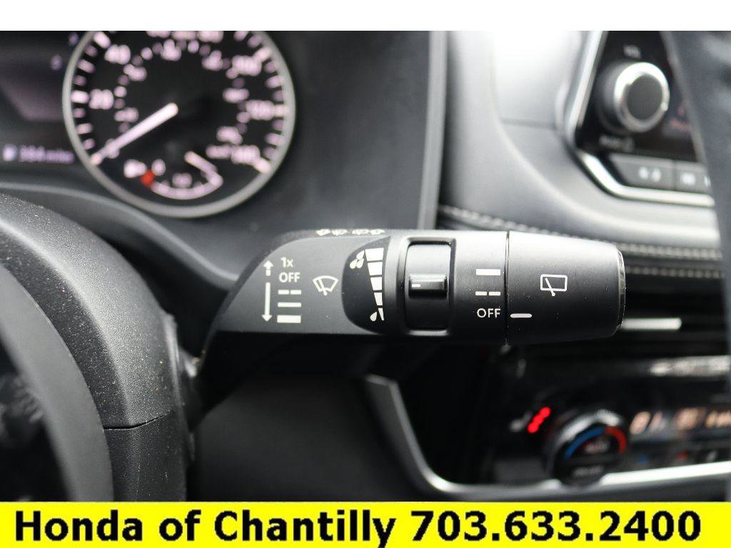 Used 2022 Nissan Rogue SL image 11