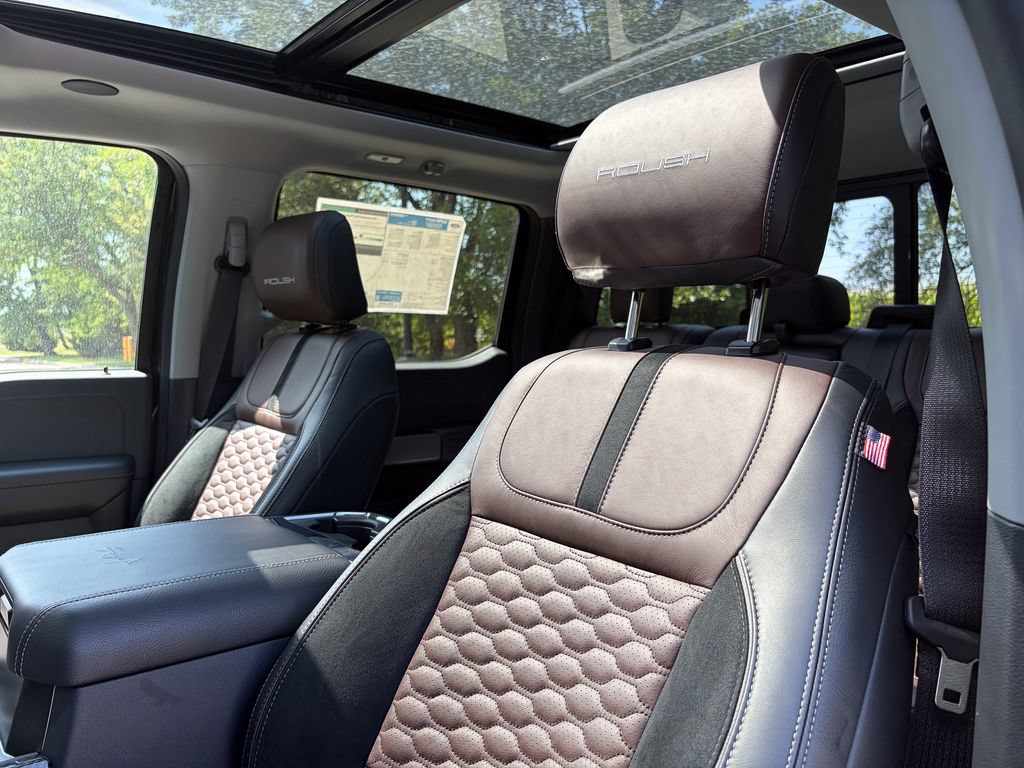 New 2026 Ford F250 Lariat w/ Black Appearance Package AWD/4WD image 12