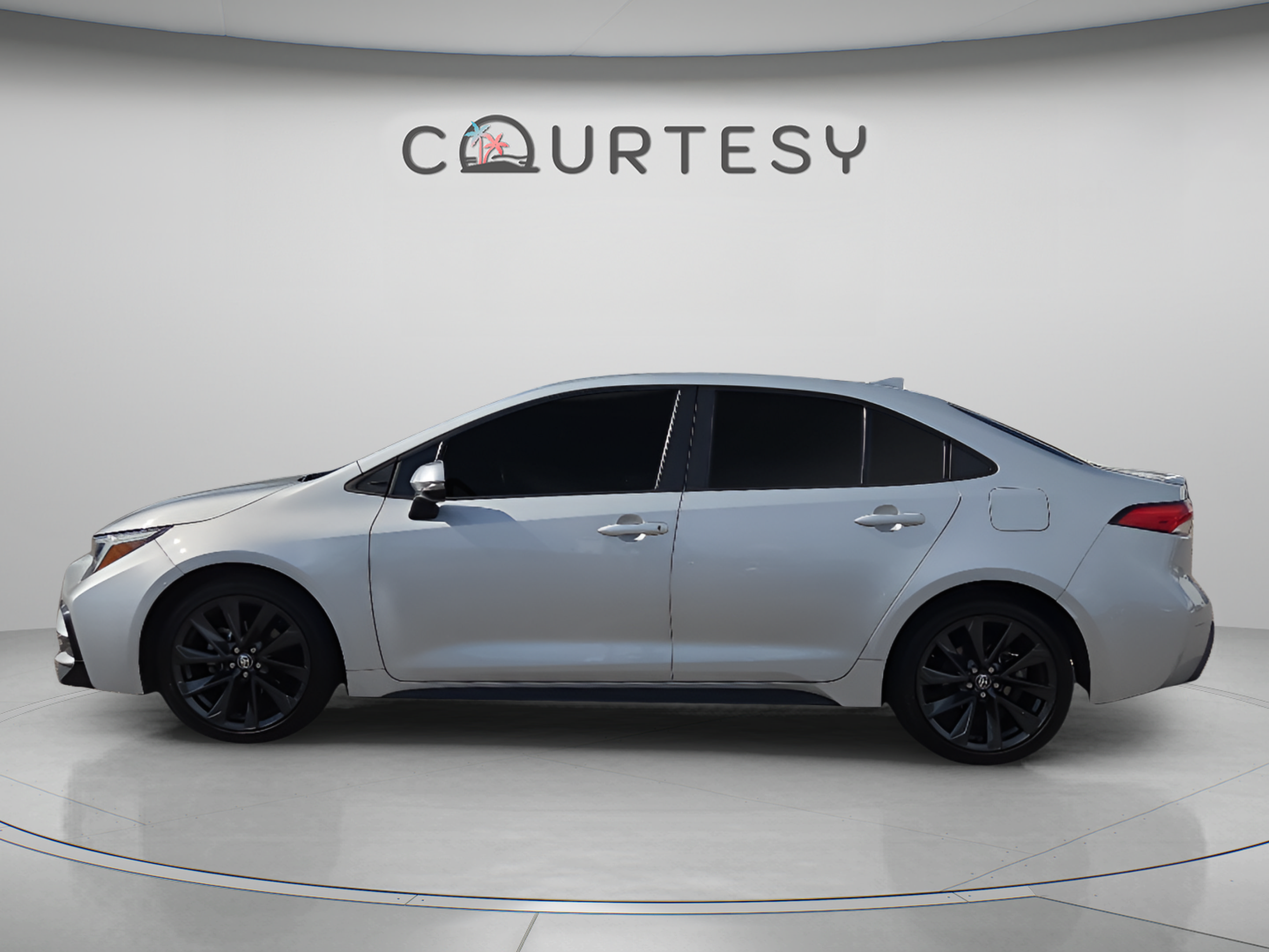 Certified 2024 Toyota Corolla SE FWD image 2