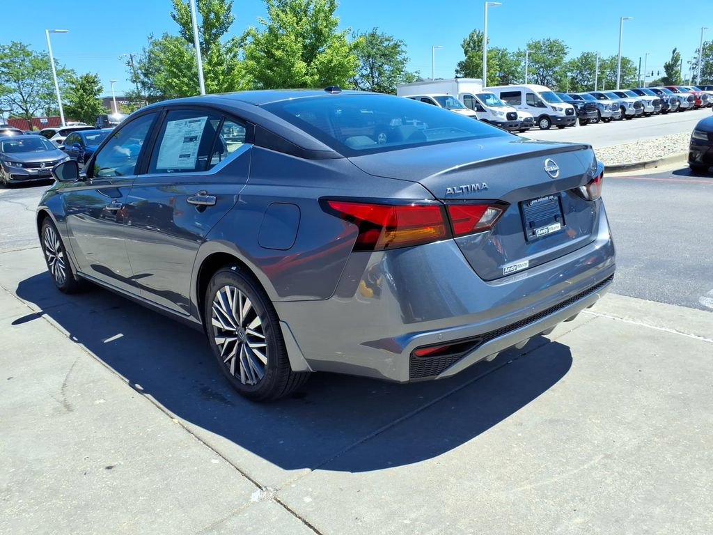 New 2026 Nissan Altima 2.5 SV FWD image 6