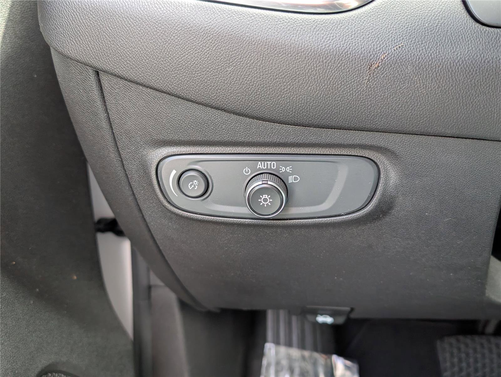 Used 2022 Chevrolet Equinox LT image 20