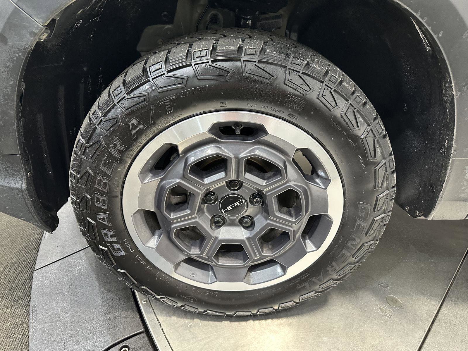 Certified 2024 Honda Ridgeline Black Edition image 9