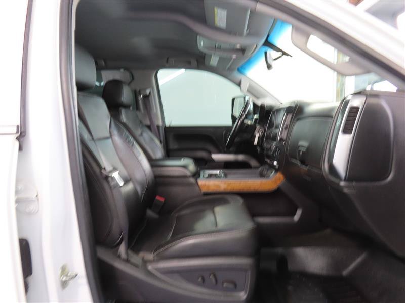 Used 2019 Chevrolet Silverado 2500 LTZ w/ Duramax Plus Package AWD/4WD image 66