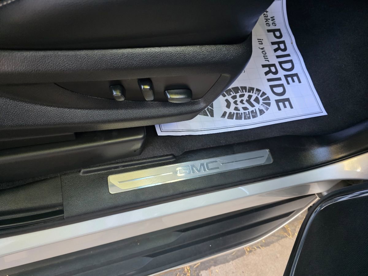 Used 2019 GMC Yukon XL SLT w/ Open Road Package image 27