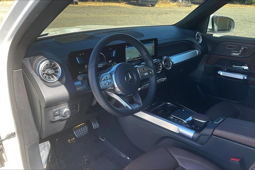 Used 2023 Mercedes-Benz GLB 35 AMG 4MATIC image 18