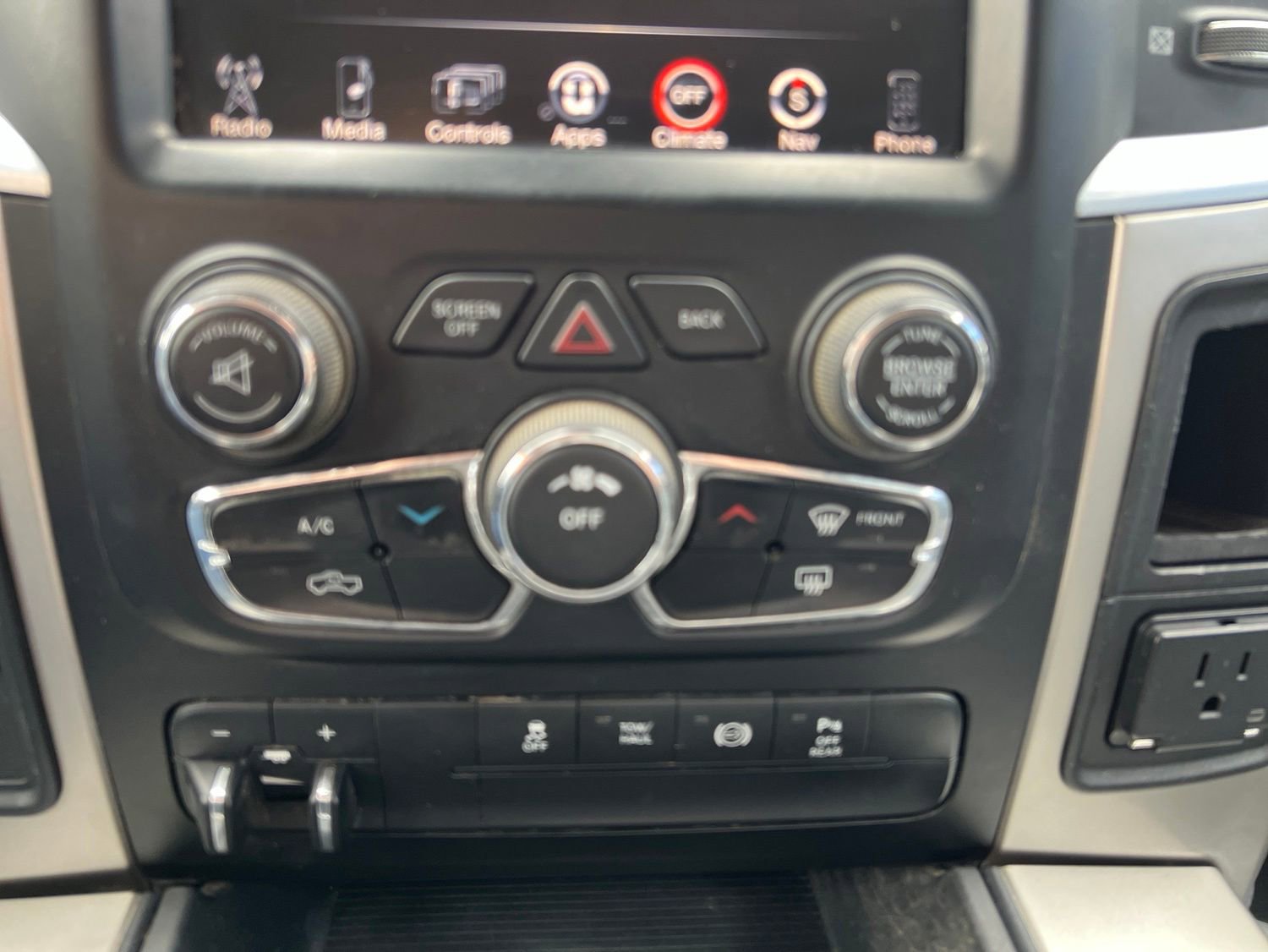 Used 2016 RAM 3500 Big Horn AWD/4WD image 14