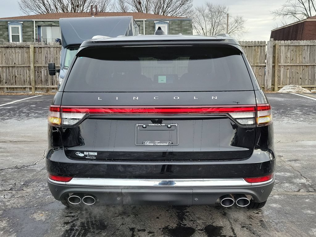 New 2026 Lincoln Aviator Reserve w/ Illumination Package AWD/4WD image 5