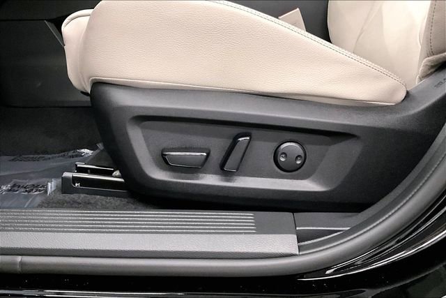 New 2025 Nissan Rogue SL image 30