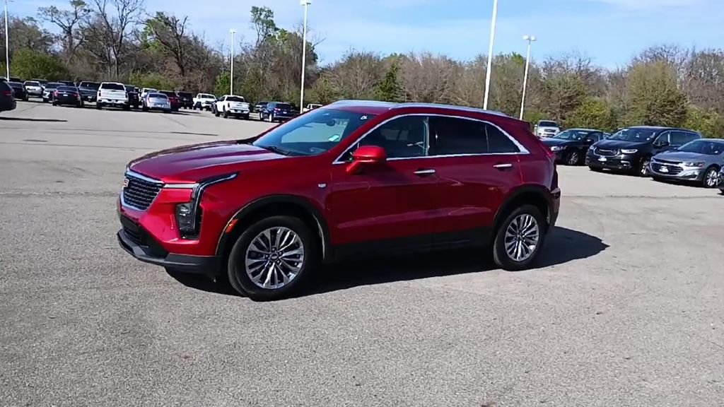 Used 2024 Cadillac XT4 Premium Luxury AWD/4WD image 4