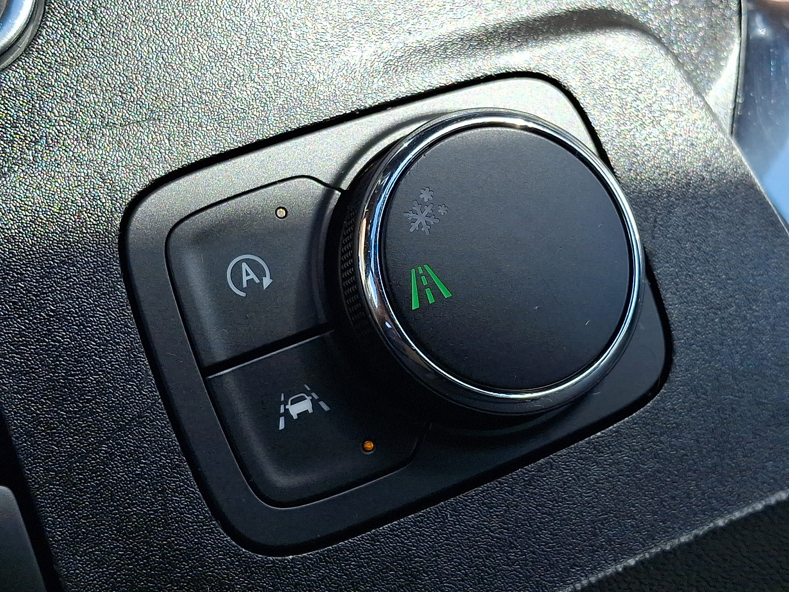 Certified 2023 Chevrolet Traverse Premier FWD image 29