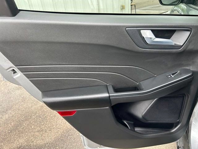 Used 2024 Ford Escape ST-Line AWD/4WD image 38