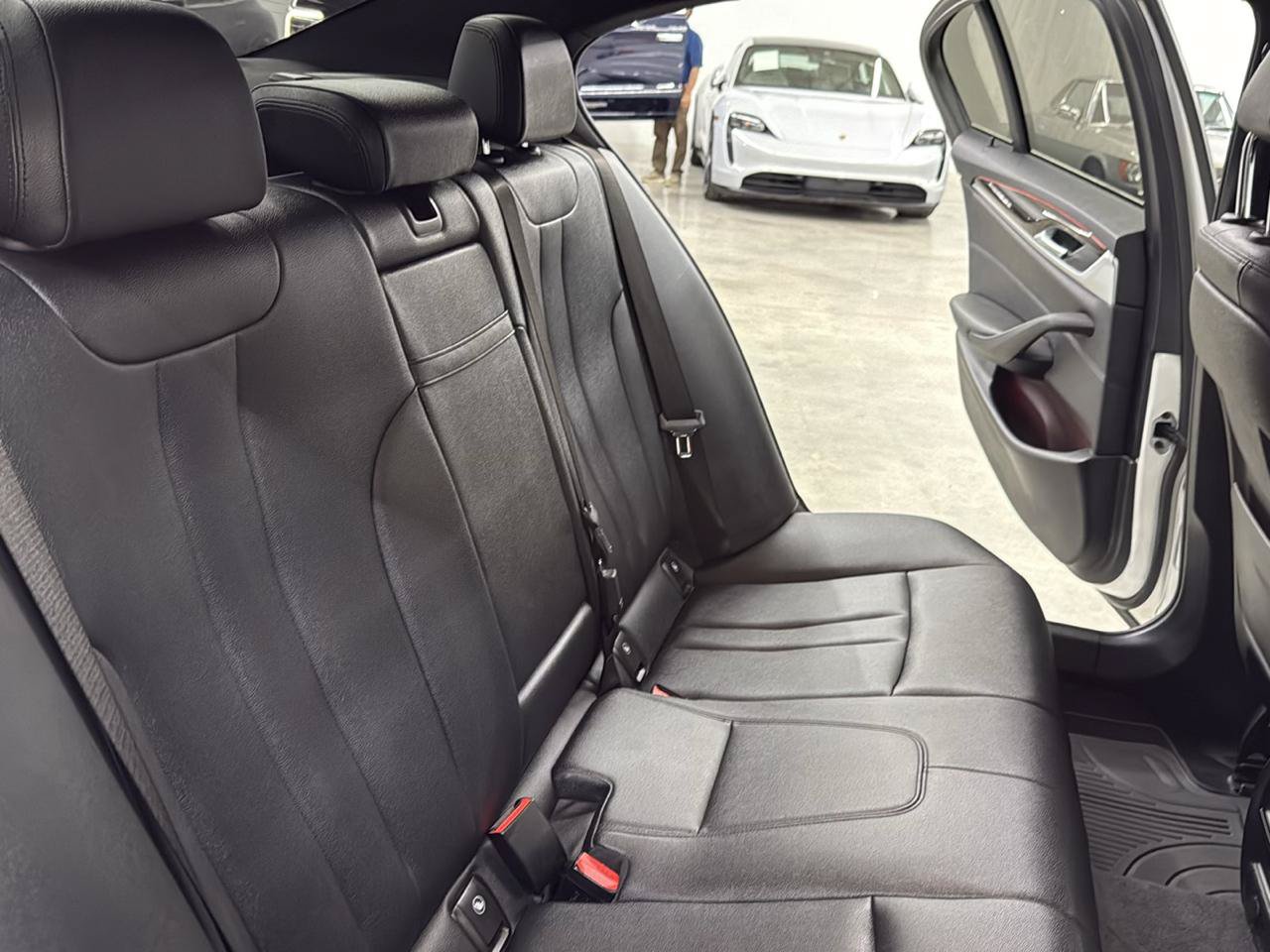 Used 2020 BMW 530i RWD image 15