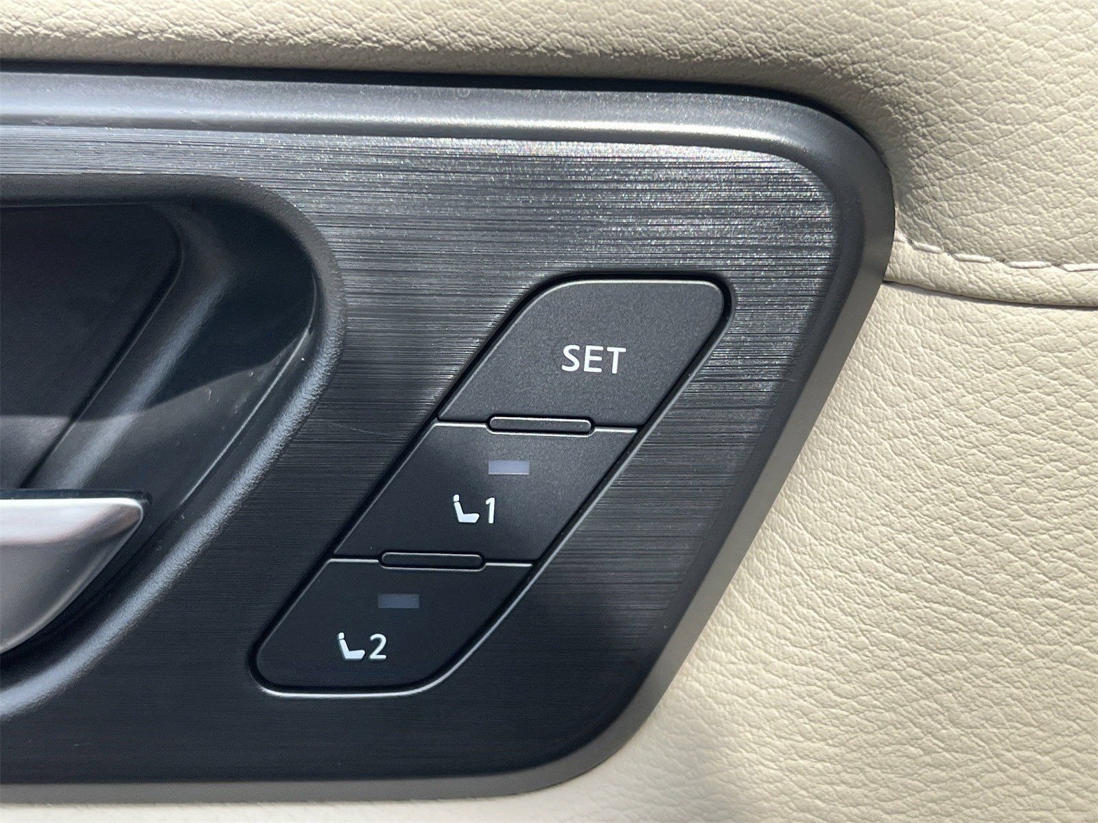 New 2025 Nissan Armada Platinum Reserve AWD/4WD image 19