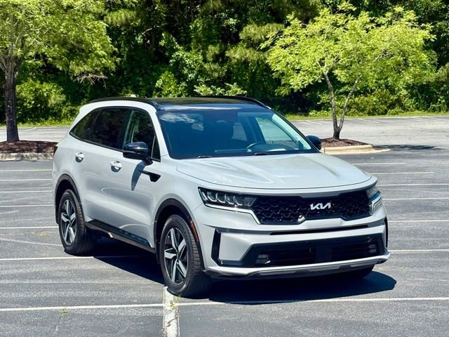 Used 2022 Kia Sorento EX w/ Panoramic Sunroof Package FWD image 11