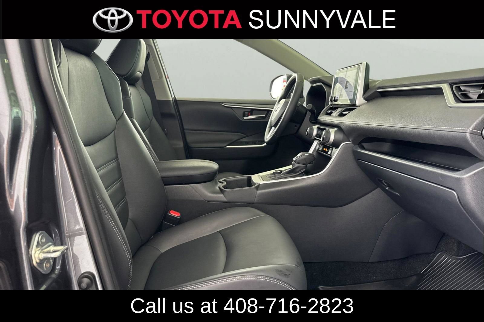 Used 2023 Toyota RAV4 XLE Premium AWD/4WD image 21