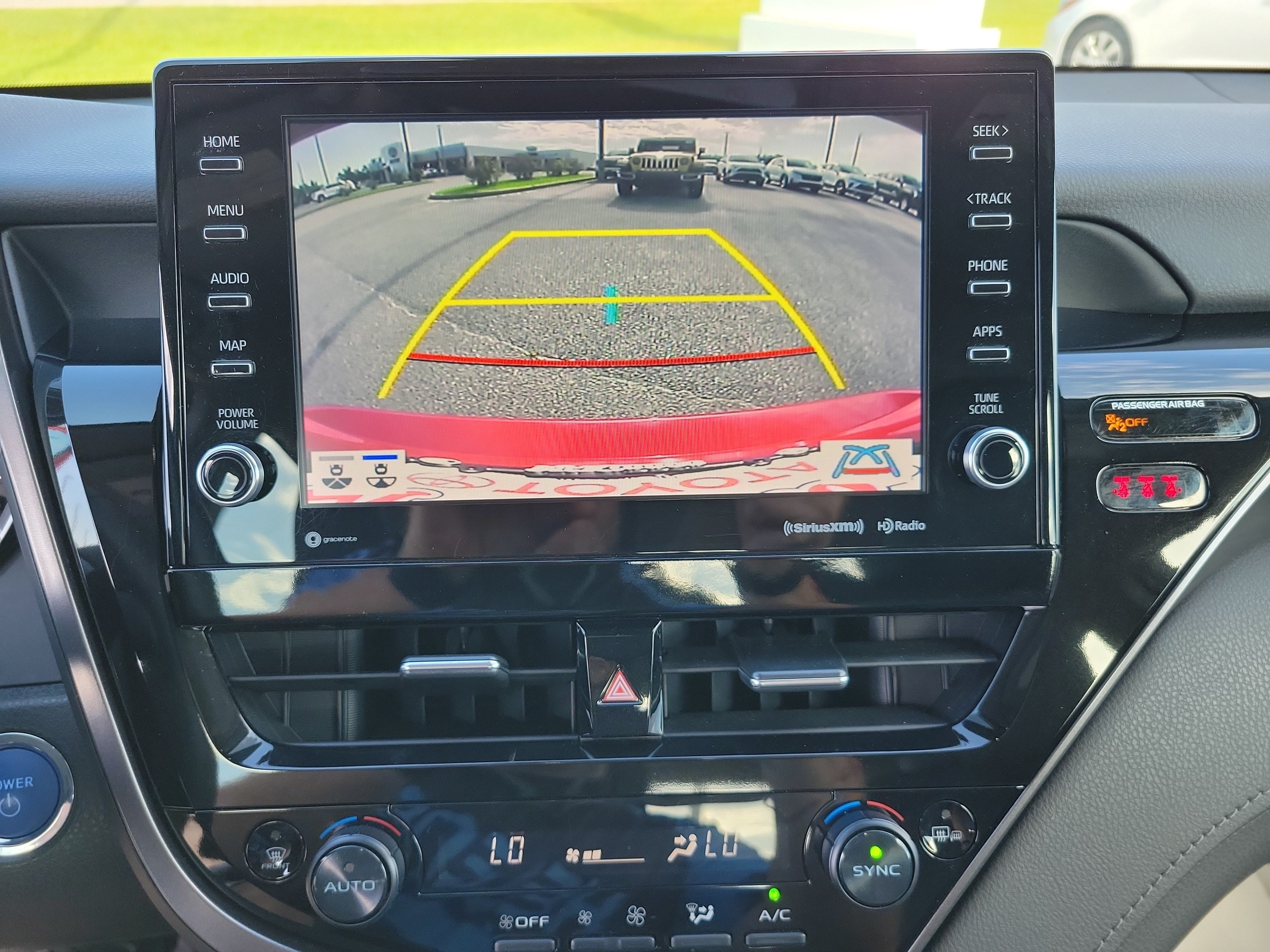 Used 2023 Toyota Camry XLE FWD image 16
