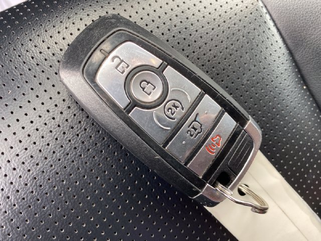 Used 2024 Ford Escape Platinum AWD/4WD image 25