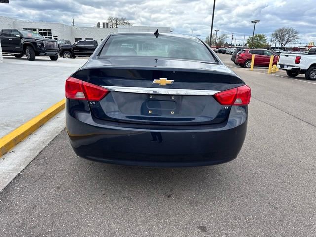 Used 2015 Chevrolet Impala LT w/ Convenience Package FWD image 9