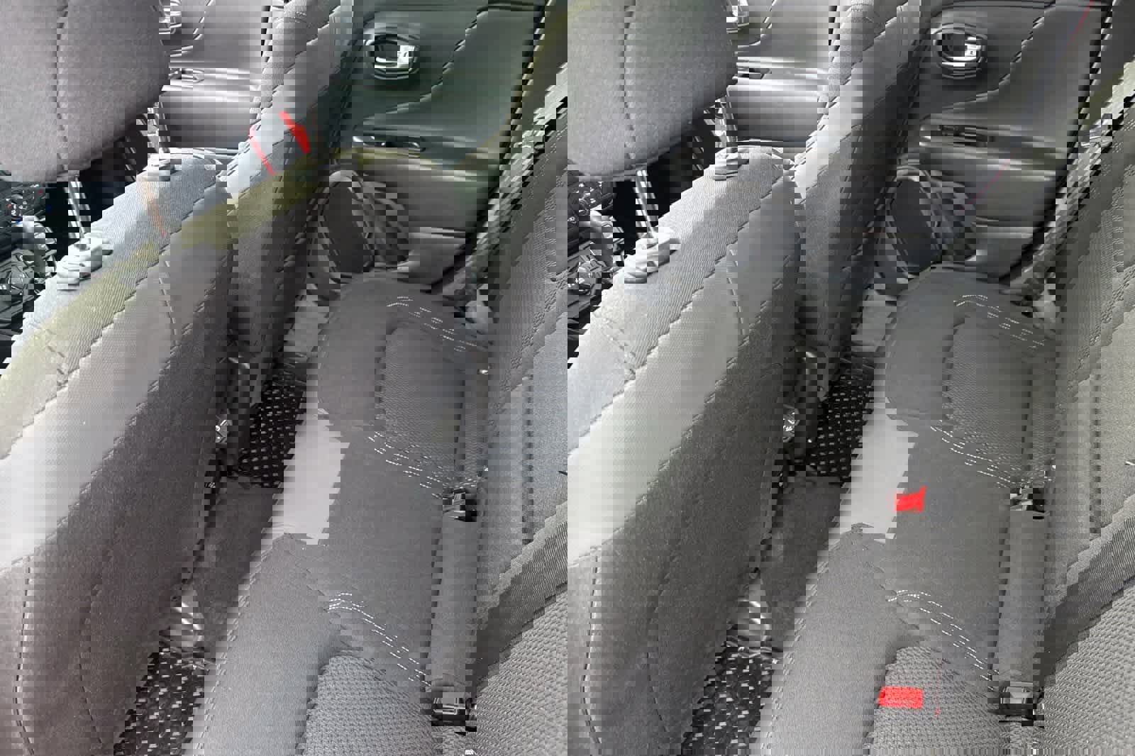 Used 2022 Jeep Renegade Latitude w/ Convenience Group image 4