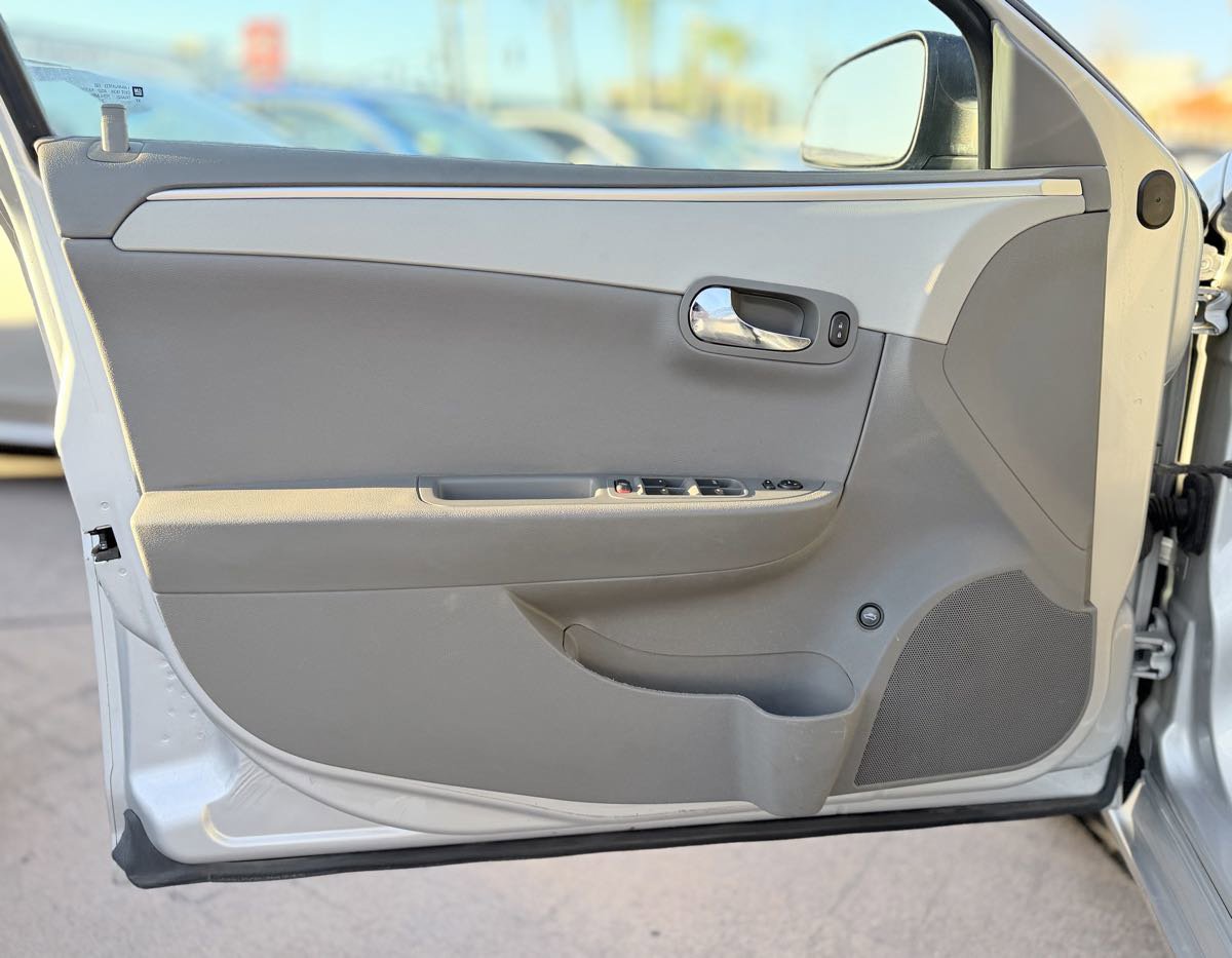 Used 2012 Chevrolet Malibu LS image 16