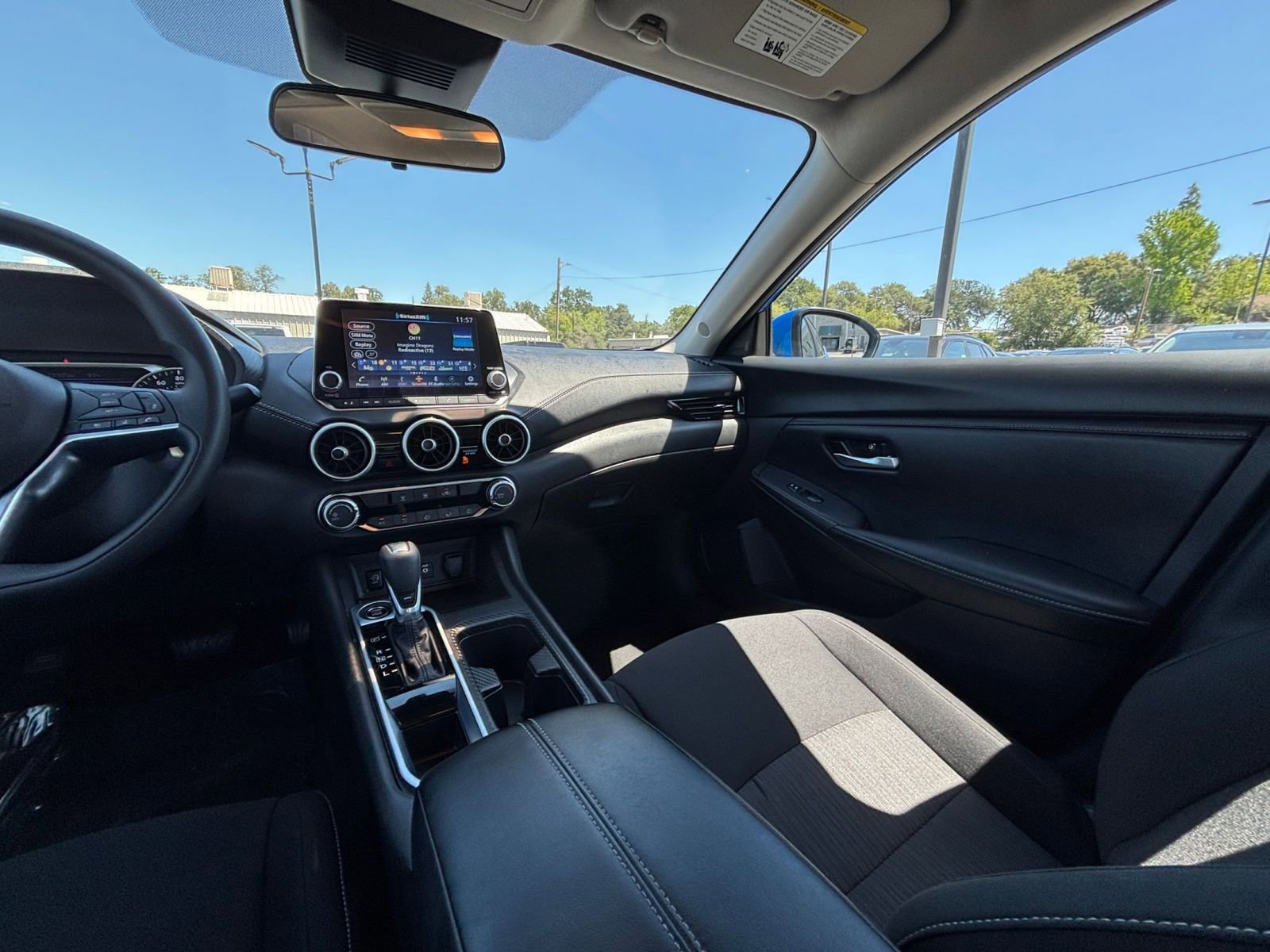 Used 2025 Nissan Sentra SV FWD image 33