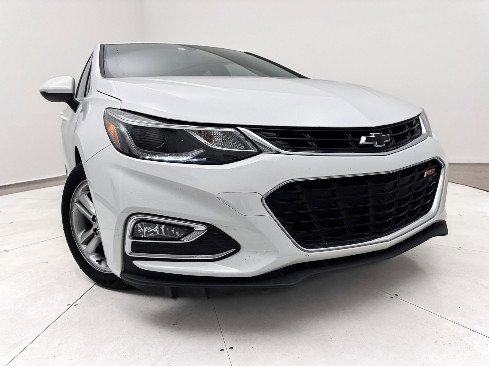 Used 2018 Chevrolet Cruze LT w/ RS Package image 6
