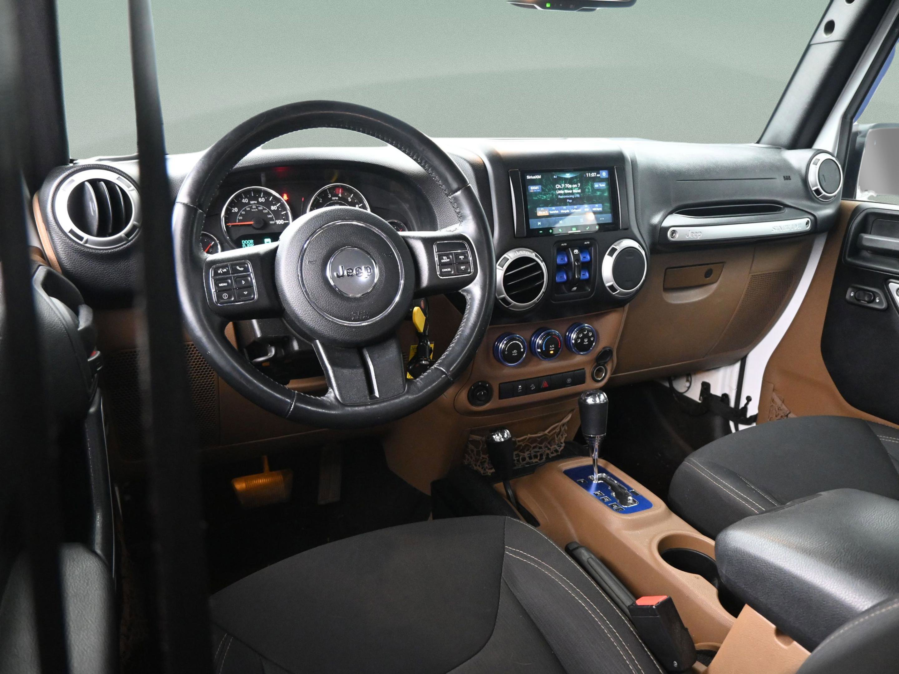 Used 2016 Jeep Wrangler Unlimited Sahara w/ Connectivity Group image 34