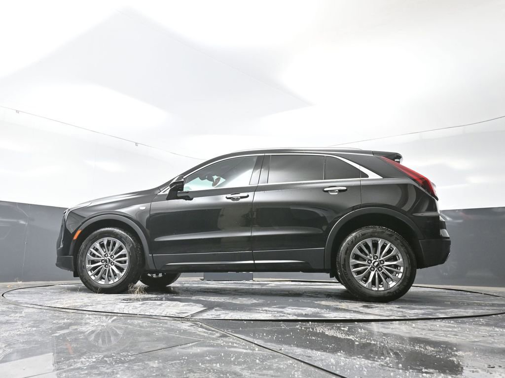 Used 2025 Cadillac XT4 Premium Luxury image 55