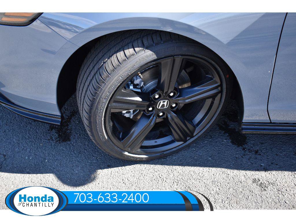 New 2026 Honda Accord Hybrid Sport-L FWD image 32