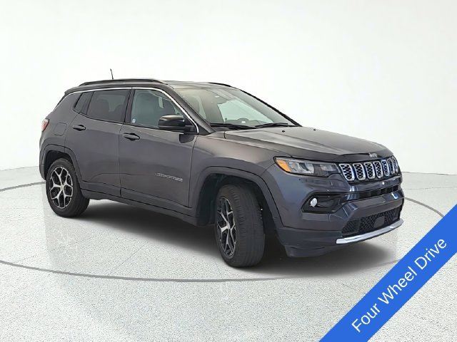 Used 2024 Jeep Compass Limited AWD/4WD image 8