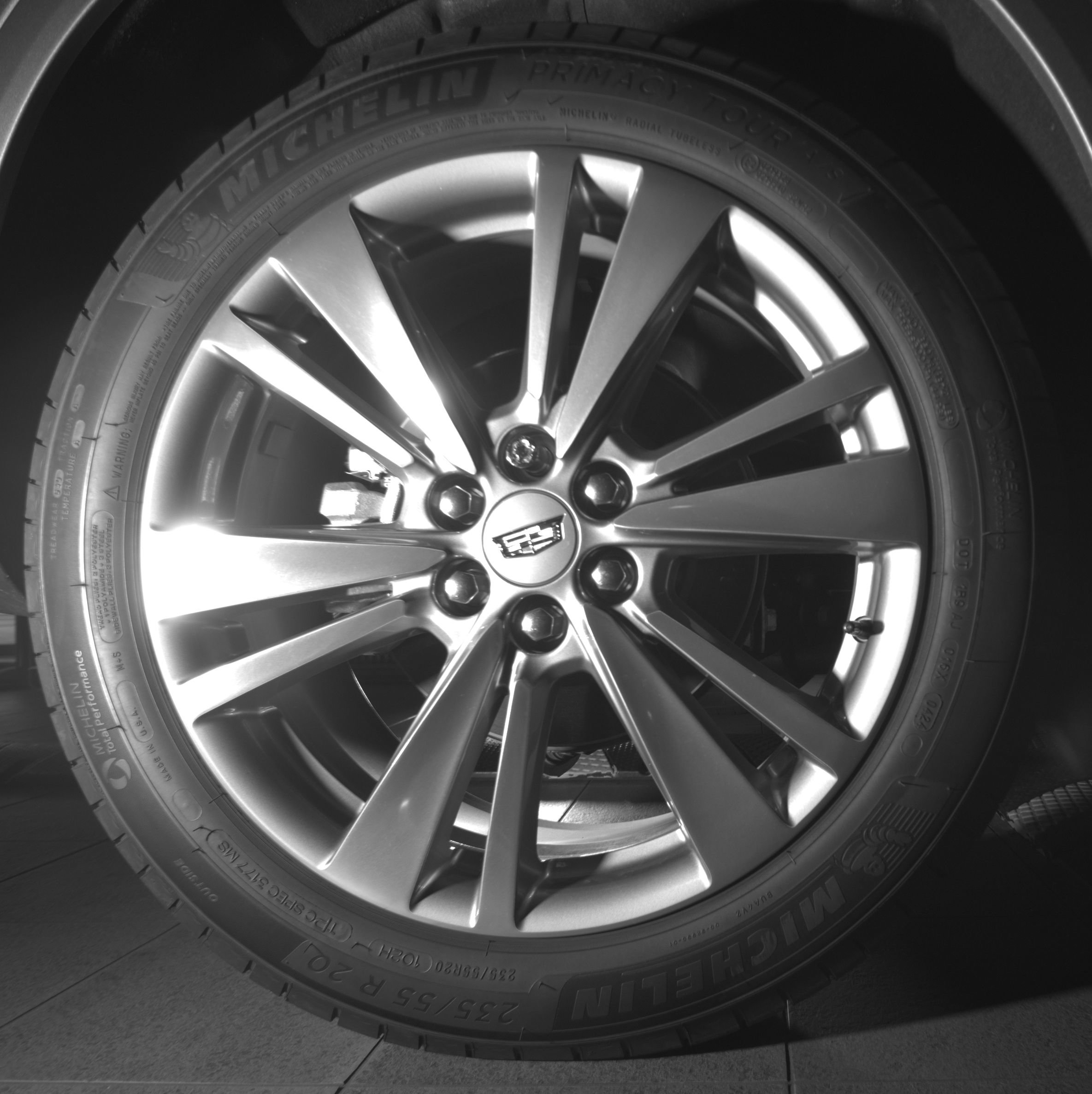 Certified 2024 Cadillac XT5 Premium Luxury FWD image 9