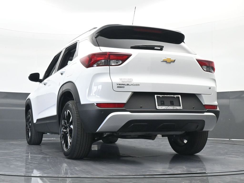 Used 2022 Chevrolet TrailBlazer LT w/ Driver Confidence Package image 23