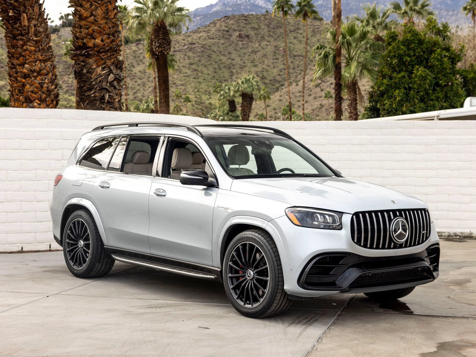 Used 2023 Mercedes-Benz GLS 63 AMG 4MATIC image 2