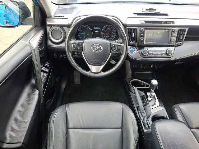 Used 2018 Toyota RAV4 Limited image 12