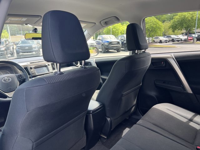 Used 2015 Toyota RAV4 LE FWD image 17