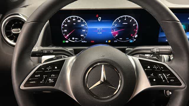 Certified 2026 Mercedes-Benz GLB 250 4MATIC image 17