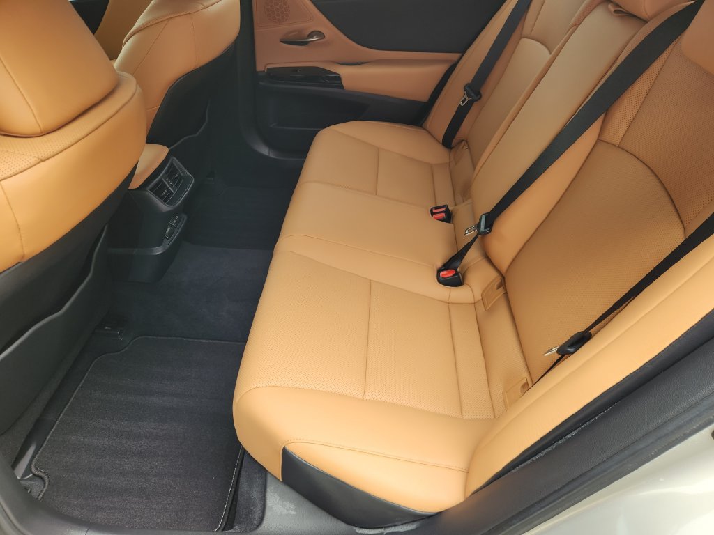 Certified 2025 Lexus ES 350 w/ Premium Package FWD image 30