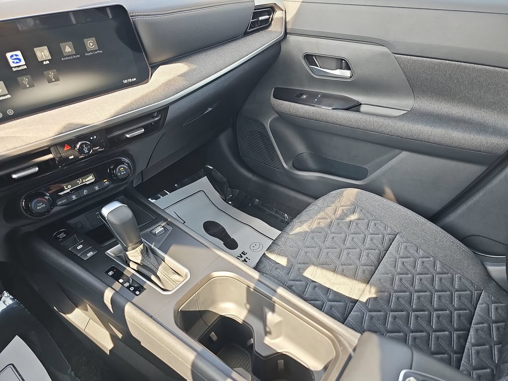 Used 2026 Nissan Kicks SV w/ Charging Package FWD image 24