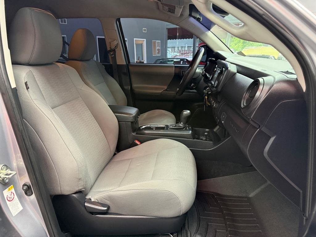Used 2019 Toyota Tacoma SR w/ SR Convenience Package AWD/4WD image 13