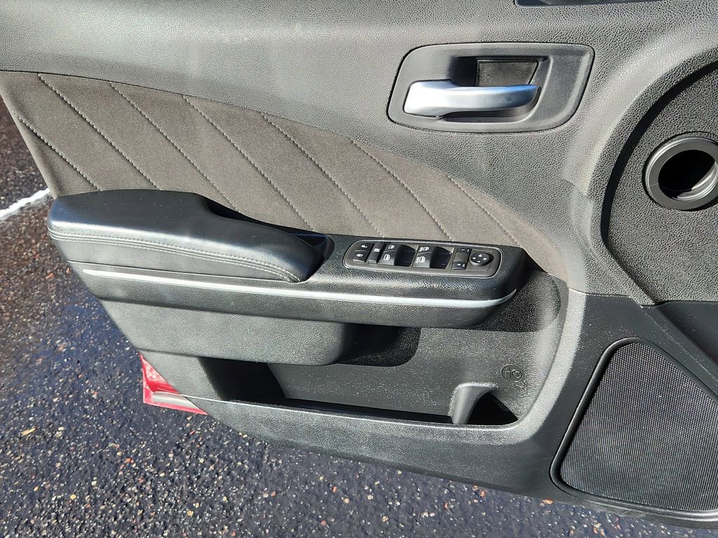 Used 2022 Dodge Charger GT image 6