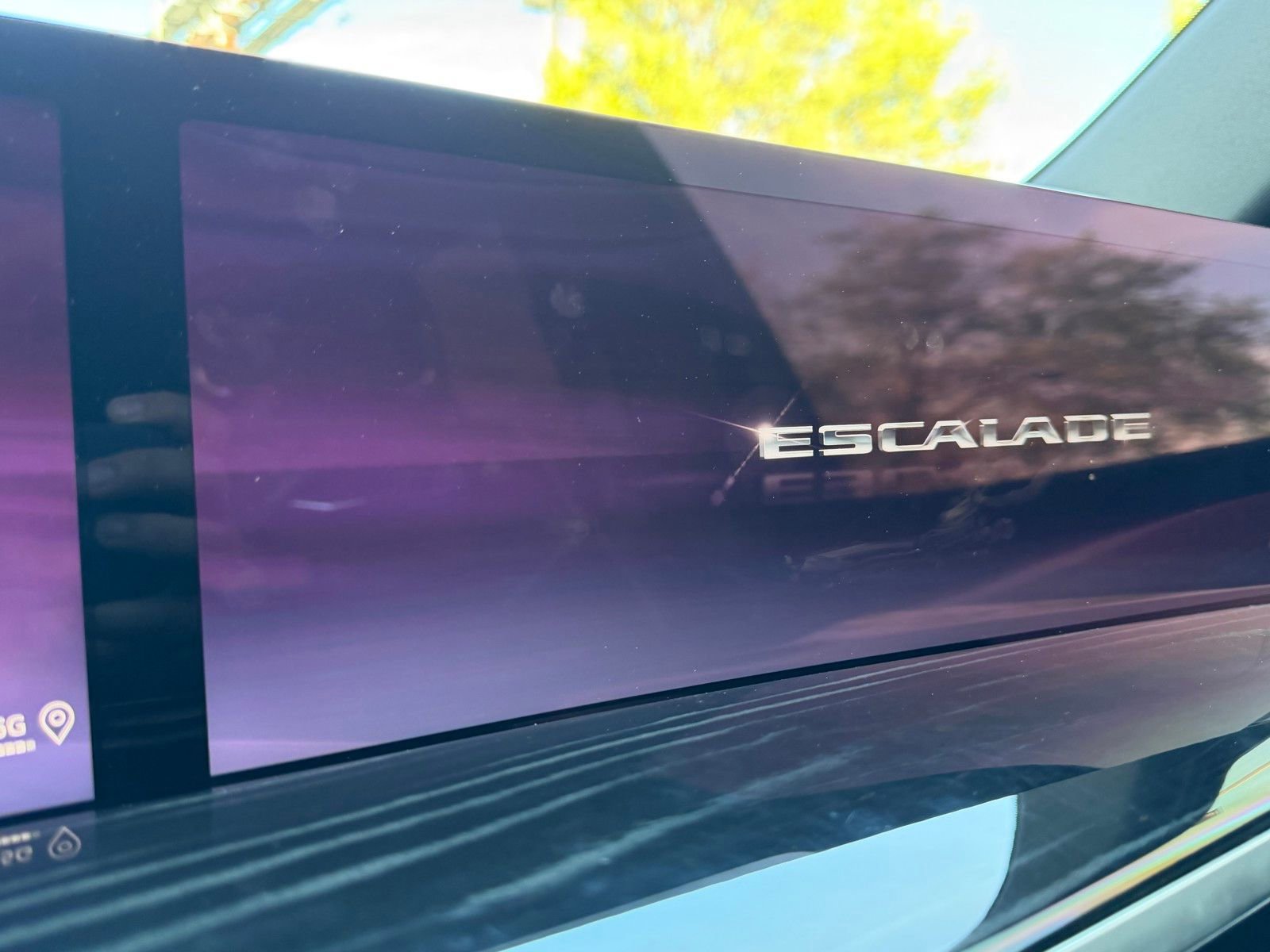 Used 2025 Cadillac Escalade ESV Sport w/ Touring Package image 18